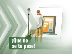 Hombre verifiando su cuenta de casino online