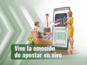 Dos personas presentan a una tercera una pantalla con apuestas a la F1 en vivo.