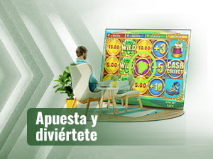 Una persona sentada en una silla jugando a Leprechaun's Luck Cash Collect en una gran pantalla.