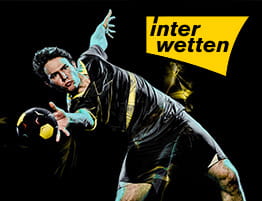 Un jugador de balonmano y el logo de Interwetten, operador con apuestas deportivas a balonmano.