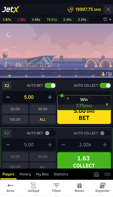 Interfaz de un crash game con configuración de apuesta y su botón de cash out.