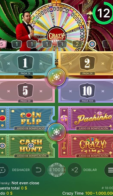 Rueda de Crazy Time con el presentador y la mini-tragamonedas Top Slot mostrando bono.