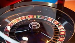 El cilindro de una ruleta online en casinos online.