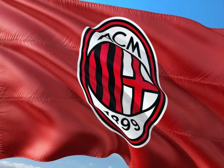 Bandera del club de fútbol AC Milán.