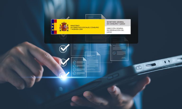 Documentos digitales en un tablet y logotipo del Ministerio de Consumo y la DGOJ.