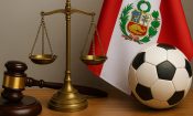 Justicia, balón y bandera de Perú