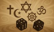 Representación de símbolos religiosos junto a dados para comparar visiones sobre el juego.